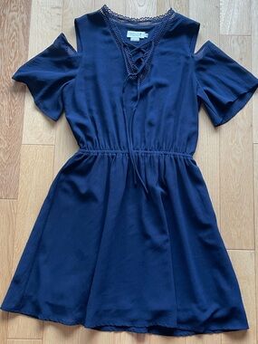 Molly Bracken Navy Cold-Shoulder Midi Dress